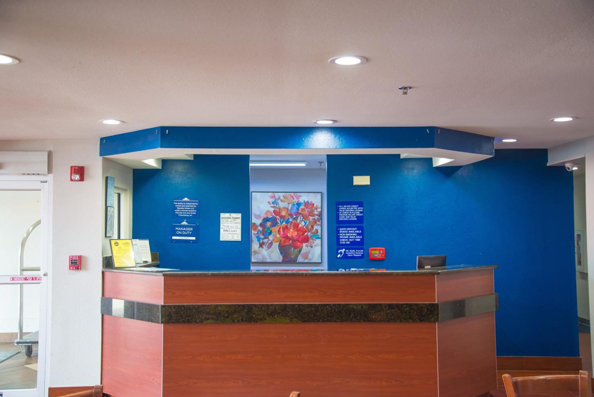 代弗尼温德姆麦克罗特套房酒店 外观 照片